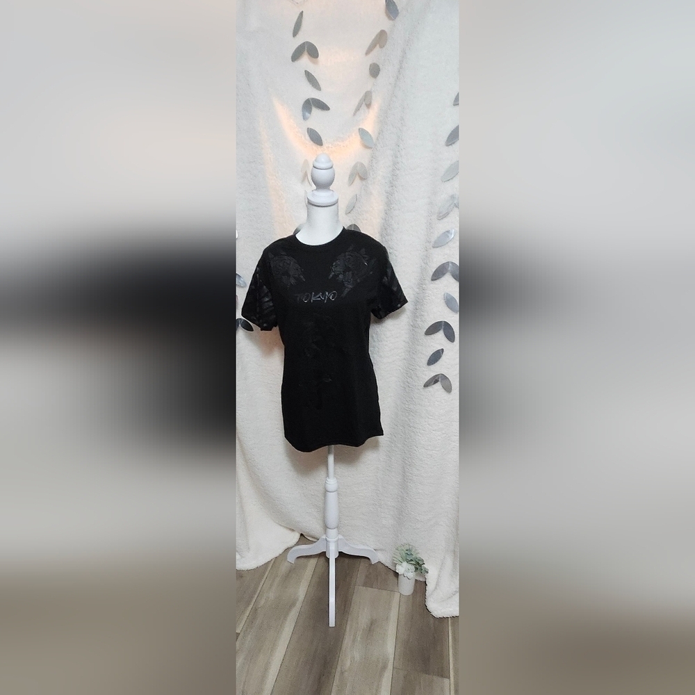Fresh Laundry Black T-shirt Size: M